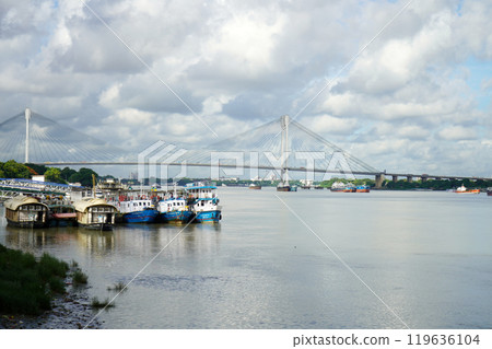 Scenic beauty of Second Hooghly bridge and Ganga River 119636104