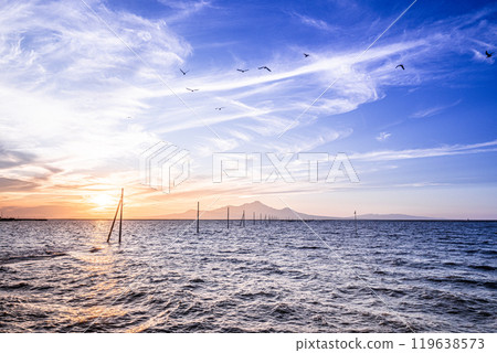Nagabetakaidokoro 的日落和候鳥 119638573