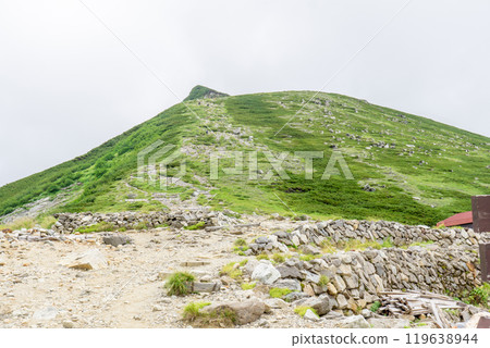 Climbing Mt. Momozawa from Sugoroku hut Climbing Mt. Sugoroku in the Northern Alps Climbing Mt. Momozawa from Sugoroku hut Climbing Mt. Sugoroku in the Northern Alps 119638944
