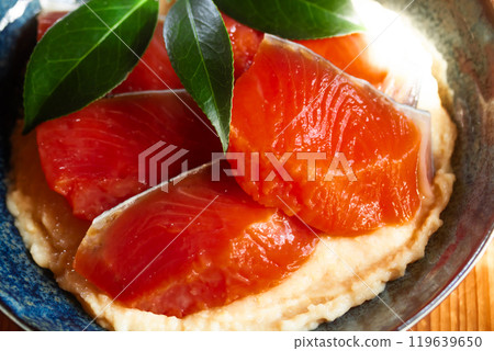 自製銀鮭魚(小塊)用味噌酒糟醃製 自製銀鮭魚(小塊)用味噌酒糟醃製 119639650