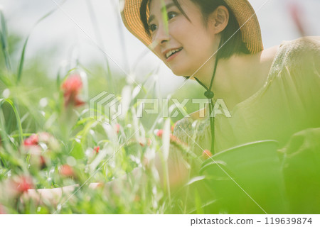 草莓蠟燭採花 119639874