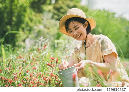 草莓蠟燭採花 119639887