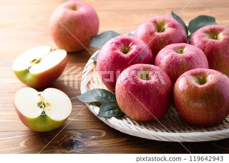 Nagano Prefecture Shinano Sweet (apple) Nagano Prefecture Shinano Sweet (apple) 119642943