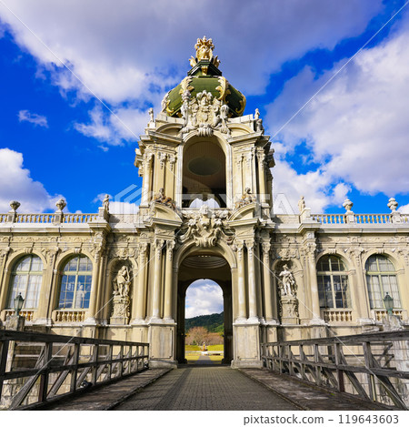 有田陶瓷公園內的茨溫格宮（佐賀縣有田町） 119643603