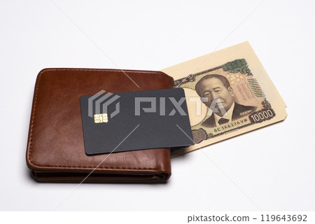A wallet, a 10,000 yen bill, and a black credit card A wallet, a 10,000 yen bill, and a black credit card 119643692