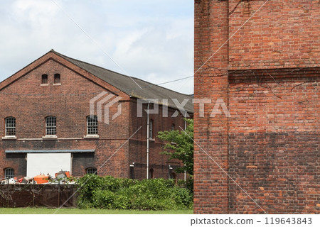 紅磚倉庫組 119643843