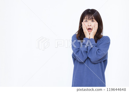 A lady to pale A lady to pale 119644648