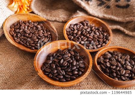 Indonesia Rateimojong and three other varieties Indonesia Rateimojong and three other varieties 119644985