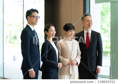 Business person male and female portrait Business person male and female portrait 119645552