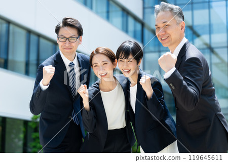 商務男人和女人膽量構成 119645611