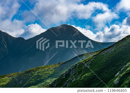 Climbing Mount Washiba and Mount Kurobegoro in the Northern Alps 119646805