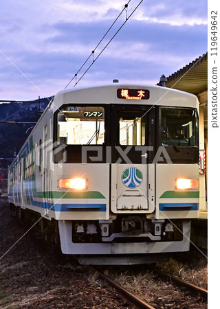 Abukuma Express 8100 series Abukuma Express 8100 series 119649642