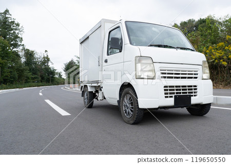 正在運送的輕型貨物圖片(輕型卡車) 正在運送的輕型貨物圖片(輕型卡車) 119650550