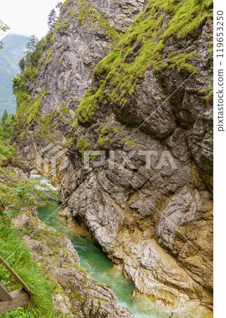 the austrian alps near gosau the austrian alps near gosau 119653250