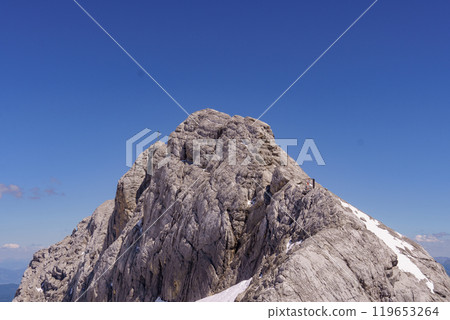 the austrian alps near gosau the austrian alps near gosau 119653264