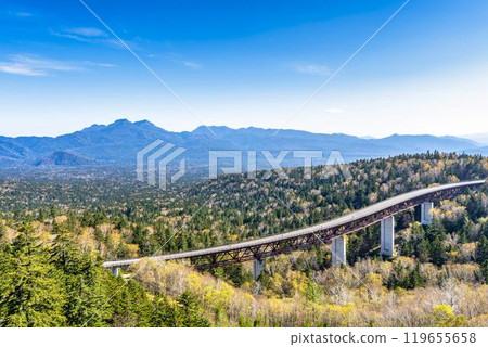 北海道上士幌町國道273號線松見橋,秋日的三國峠 北海道上士幌町國道273號線松見橋,秋日的三國峠 119655658