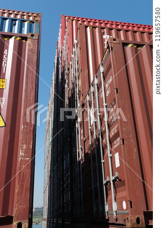 Marine container Marine container 119657580