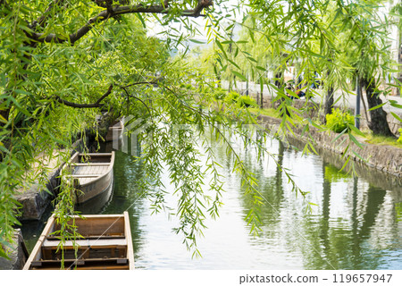 Kurashiki's Bikan Historical District with refreshing blue skies and historic streetscapes | Kurashiki Tourism Image | Kurashiki City, Okayama Prefecture 119657947