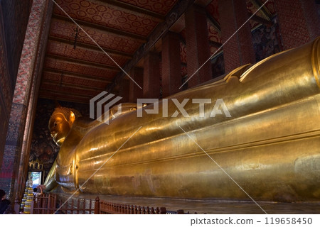 Buddha statue at Wat Pho 119658450