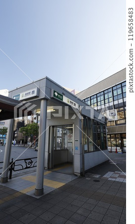 都營新宿線筱崎站南口電梯 119658483