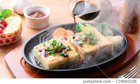 Tofu steak Teppanyaki 119660286