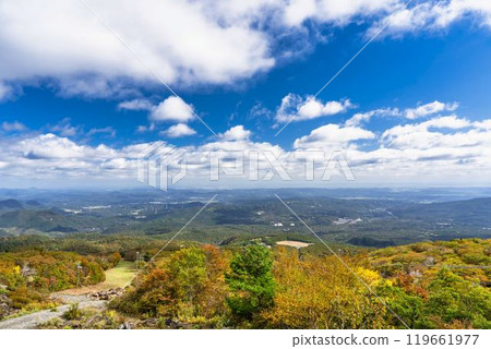 秋天的烏帽滑雪場 從石子展望台眺望的風景 宮城縣藏王町 秋天的烏帽滑雪場 從石子展望台眺望的風景 宮城縣藏王町 119661977