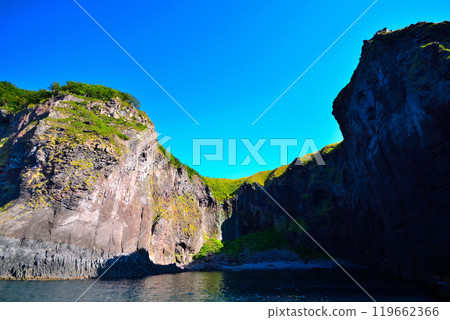 Furepe Falls seen from the sea 119662366