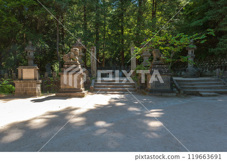 會津若松白虎隊十九人之墓 119663691