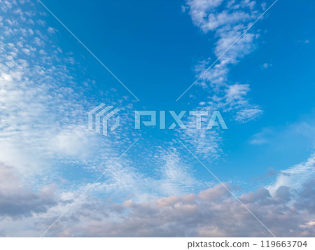 Weather pattern ~ Autumn sky ~ 119663704