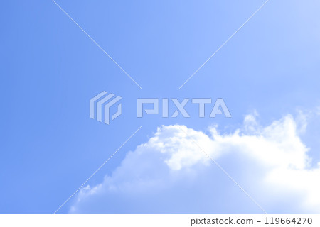 Summer blue sky and clouds, Yokohama 119664270