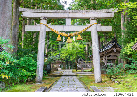 大山神社足倉中宮（立山聖山的山祭）鳥居（富山縣中新川郡立山町） 119664421