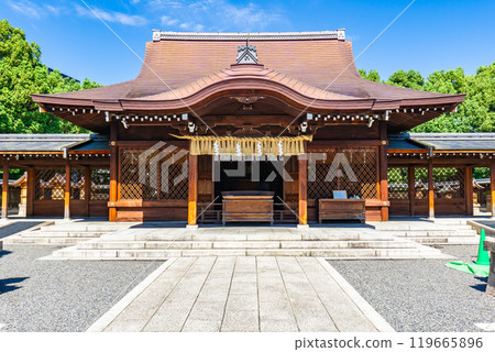 Jonan-gu Shrine (Hojo-no-Taisha Shrine), the guardian shrine of the detached villa, front hall (Nakajima Toba-Rikyūchō, Fushimi-ku, Kyoto City) Jonan-gu Shrine (Hojo-no-Taisha Shrine), the guardian shrine of the detached villa, front hall (Nakajima Toba-Rikyūchō, Fushimi-ku, Kyoto City) 119665896