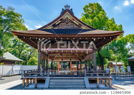 The worship hall of the guardian shrine of Jonan-gu Shrine (Hojo-no-Taisha) Imperial villa (Nakajima Toba-Rikyu-cho, Fushimi-ku, Kyoto City) The worship hall of the guardian shrine of Jonan-gu Shrine (Hojo-no-Taisha) Imperial villa (Nakajima Toba-Rikyu-cho, Fushimi-ku, Kyoto City) 119665906