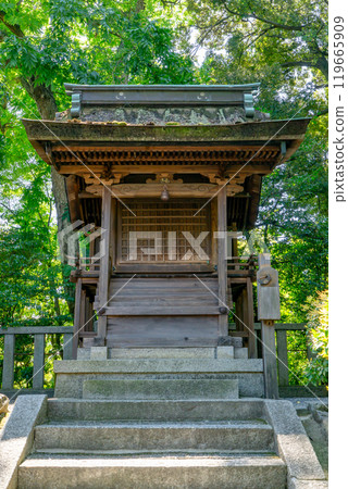 Sanshogu Shrine (Sankosha), the guardian shrine of Jonangu (the great shrine of the direction of the villa) (Nakajima Toba-rikyu-cho, Fushimi-ku, Kyoto City) Sanshogu Shrine (Sankosha), the guardian shrine of Jonangu (the great shrine of the direction of the villa) (Nakajima Toba-rikyu-cho, Fushimi-ku, Kyoto City) 119665909