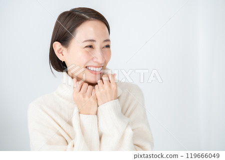 中年女子美白 119666049