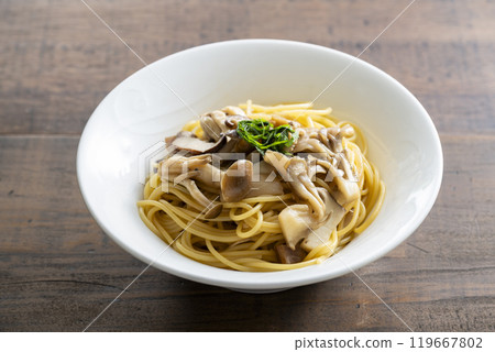 蘑菇意大利面 蘑菇意大利面 119667802