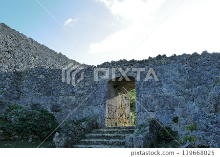 城門和石垣島 119668025