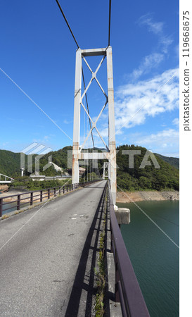 九頭龍湖上的箱瀨大橋 119668675