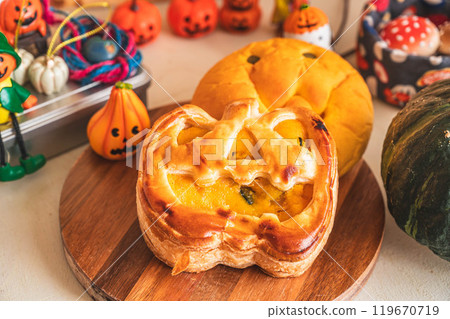 Pumpkin pie and pumpkin cream bun 119670719