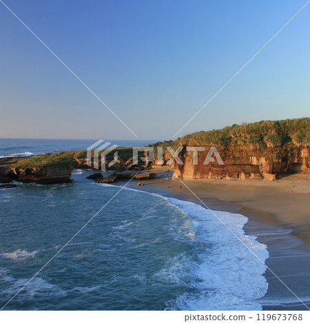Bay in Punakaiki, New Zealand. 119673768