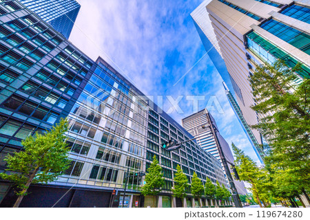 Tokyo cityscape in Japan in October. View of Otemachi Building (left) and Yomiuri Shimbun, etc. = Otemachi, October 27th 119674280