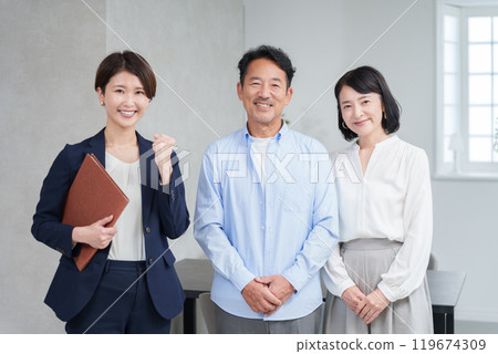 商人和顧客夫婦 119674309