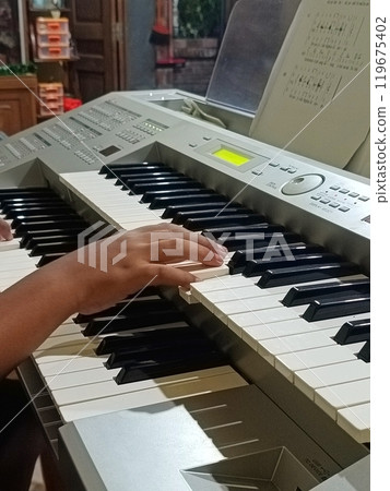 Close up organ instrument 119675402
