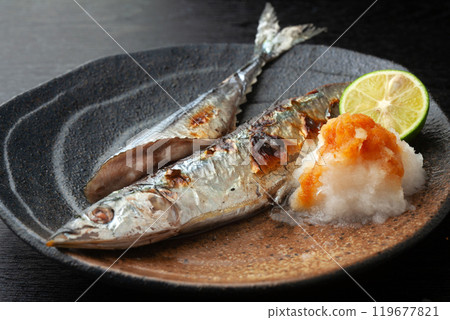 Salt-grilled saury 119677821