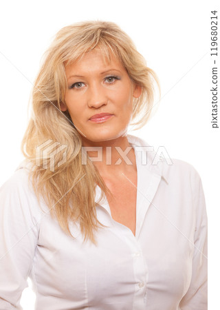 Portrait mature business woman isolated 119680214