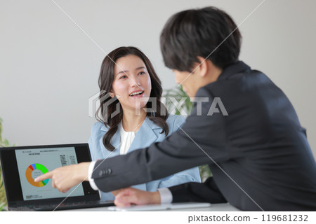 銷售人員向客戶解釋金融產品問題_1 銷售人員向客戶解釋金融產品問題_1 119681232