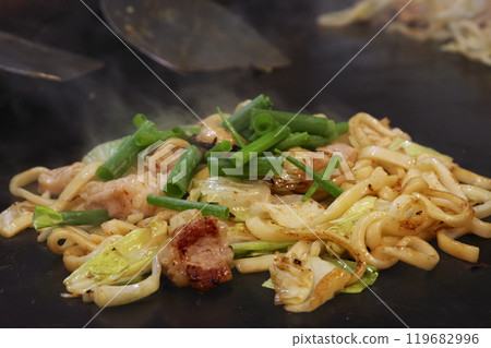 兵庫縣佐用町的特產“荷爾蒙烏龍麵” 119682996