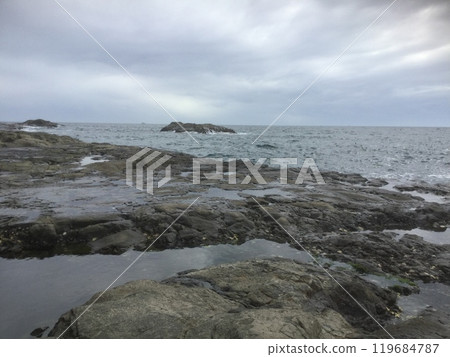 Kamakura & Enoshima Explorations 2023 Edition: Enoshima's rough sea Kamakura & Enoshima Explorations 2023 Edition: Enoshima's rough sea 119684787