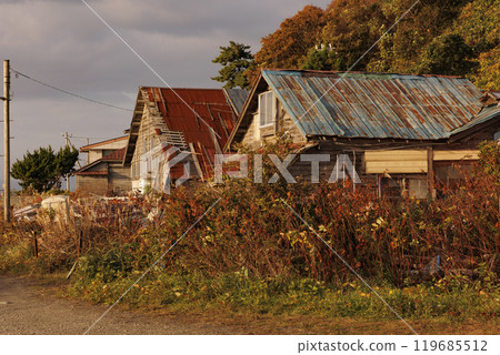 [Landscape photo] Evening, colorful ruins, Irifune-cho, Hakodate City, autumn, late October, a bit sentimental 119685512