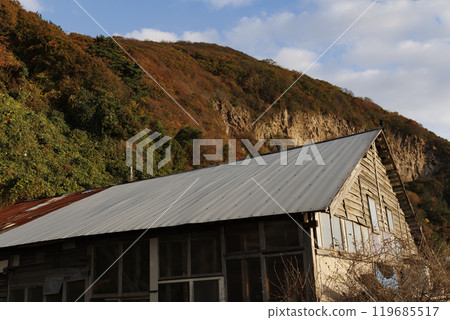 [Landscape photo] Evening, colorful ruins, Irifune-cho, Hakodate City, autumn, late October, a bit sentimental 119685517